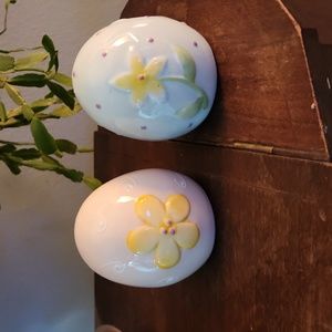 Decorative ceramic Easter eggs